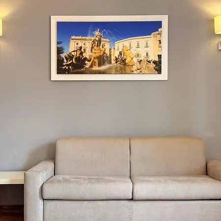Syrakos Bed & Breakfast 4*